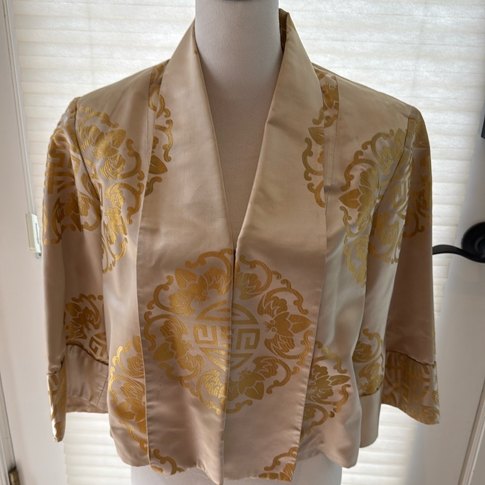 1930s silk short, swing jacket in beautiful condition, handmade cream and gold